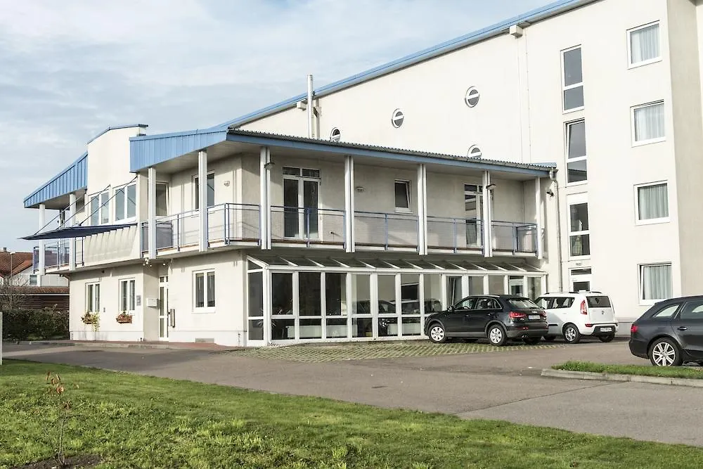 Ibis Leipzig Nord-Ost Hotel Taucha 2*,